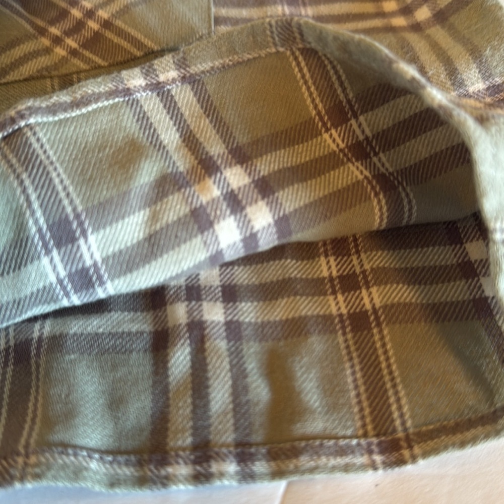 RSQ Women’s Flannel Cropped Button Down Top New No Tag Plaid Size Medium - Picture 14 of 14